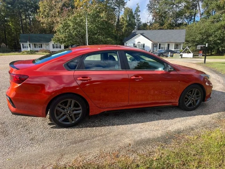 2022 Kia Forte - Image 6 of 17