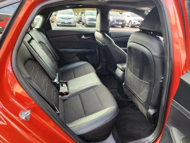 2022 Kia Forte - Image 12 of 20