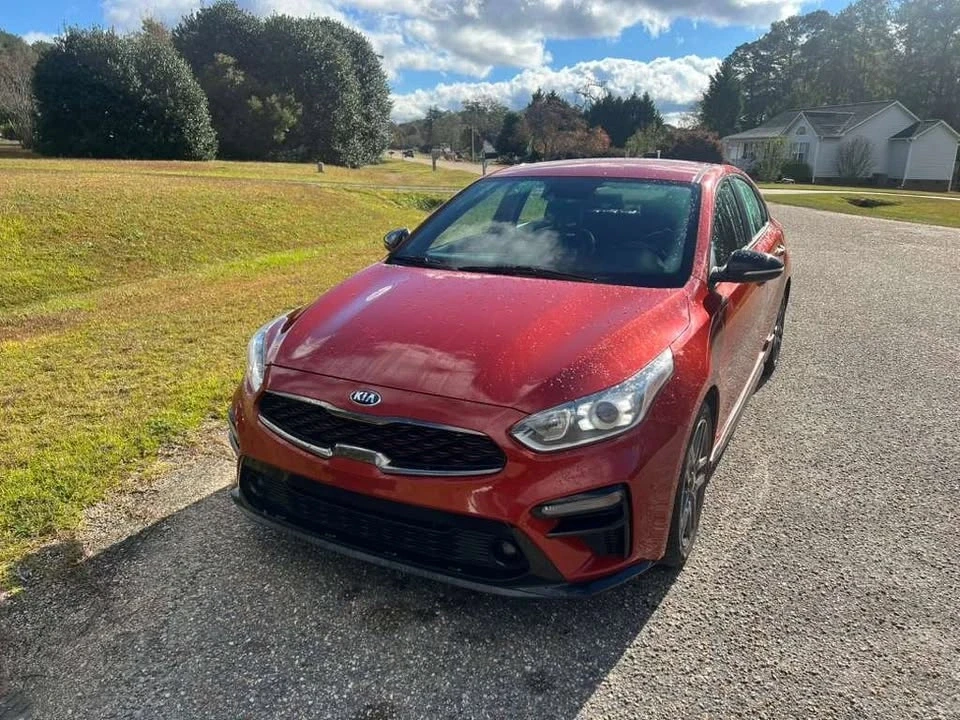 2022 Kia Forte - Image 8 of 17