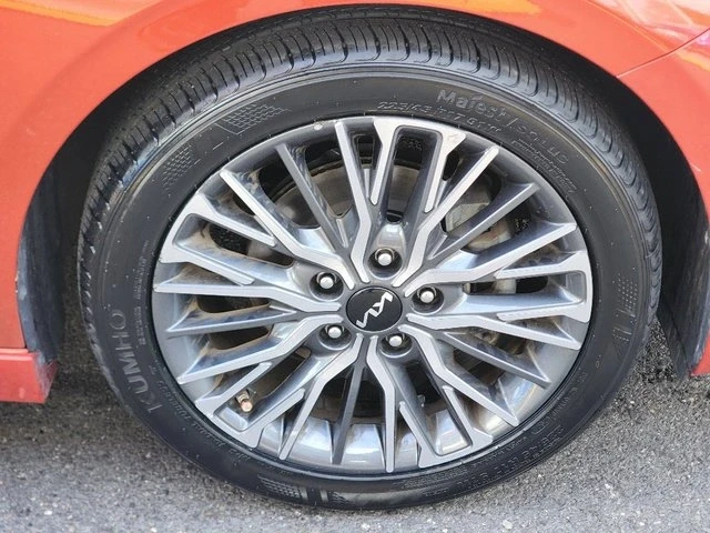 2022 Kia Forte - Image 8 of 20