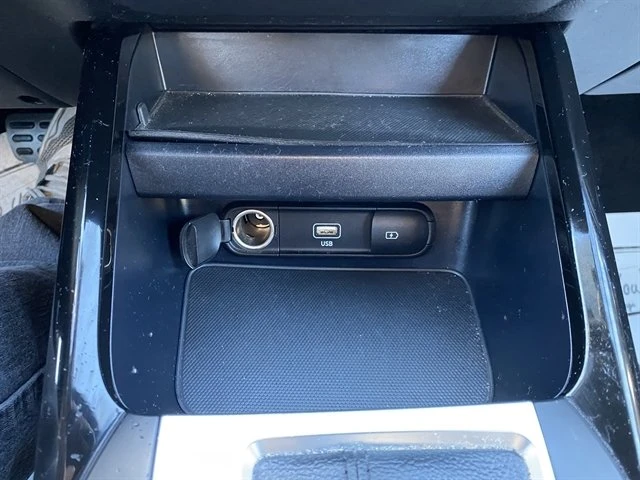 2022 Kia Forte - Image 9 of 10