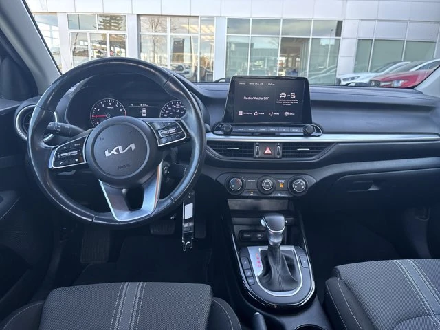 2022 Kia Forte - Image 9 of 11