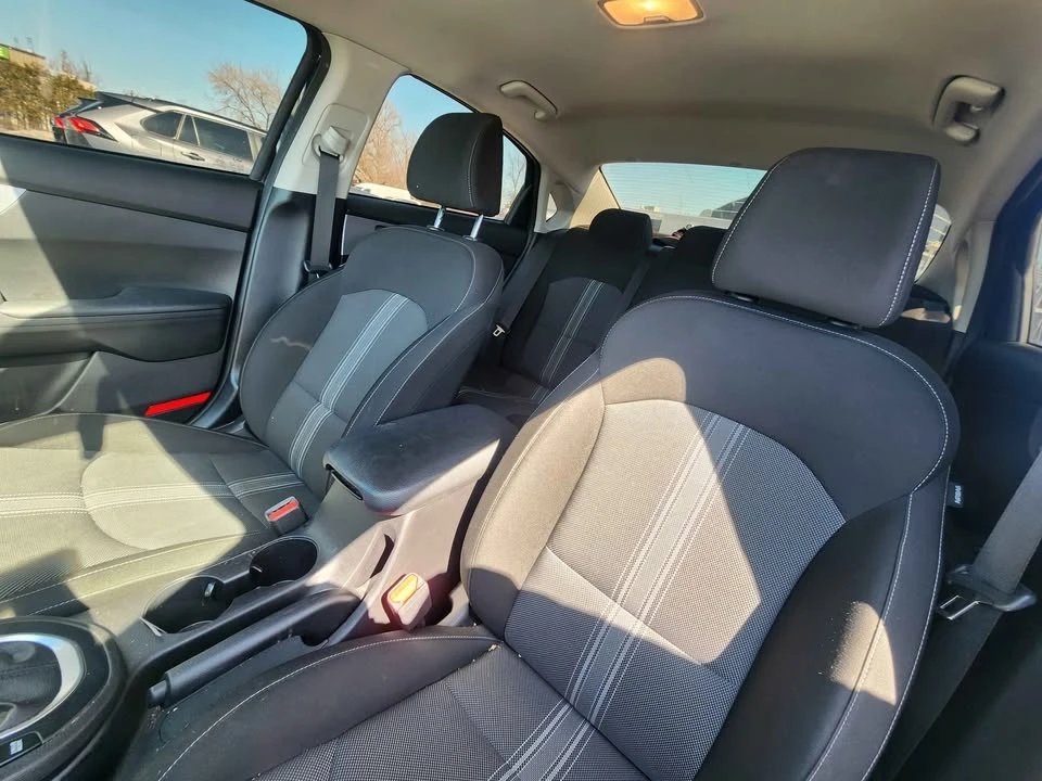 2022 Kia Forte - Image 6 of 7