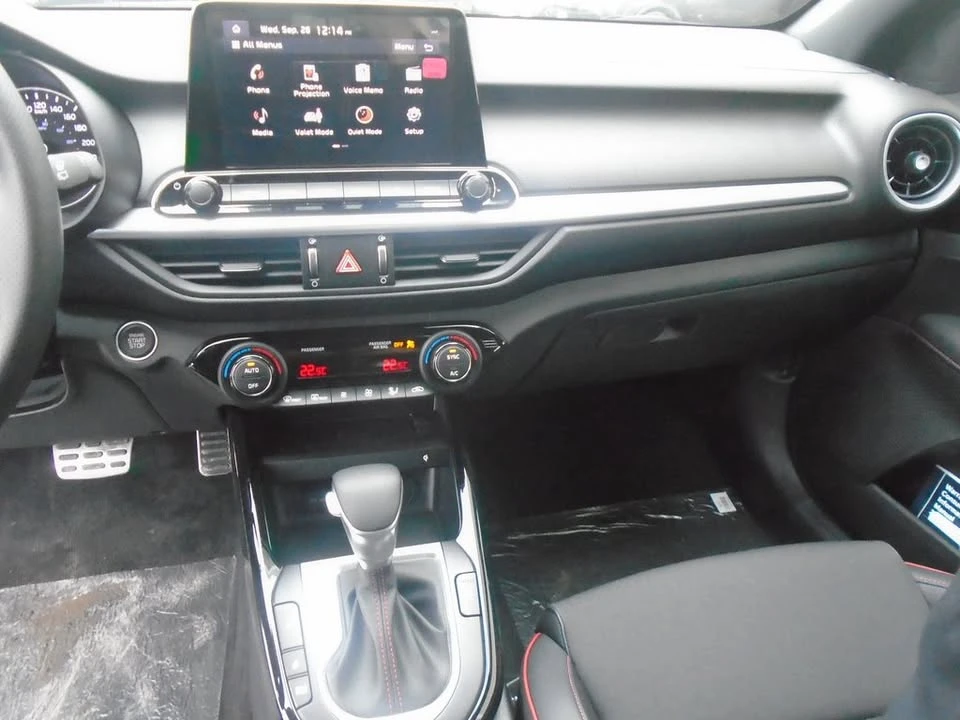2022 Kia Forte - Image 4 of 9