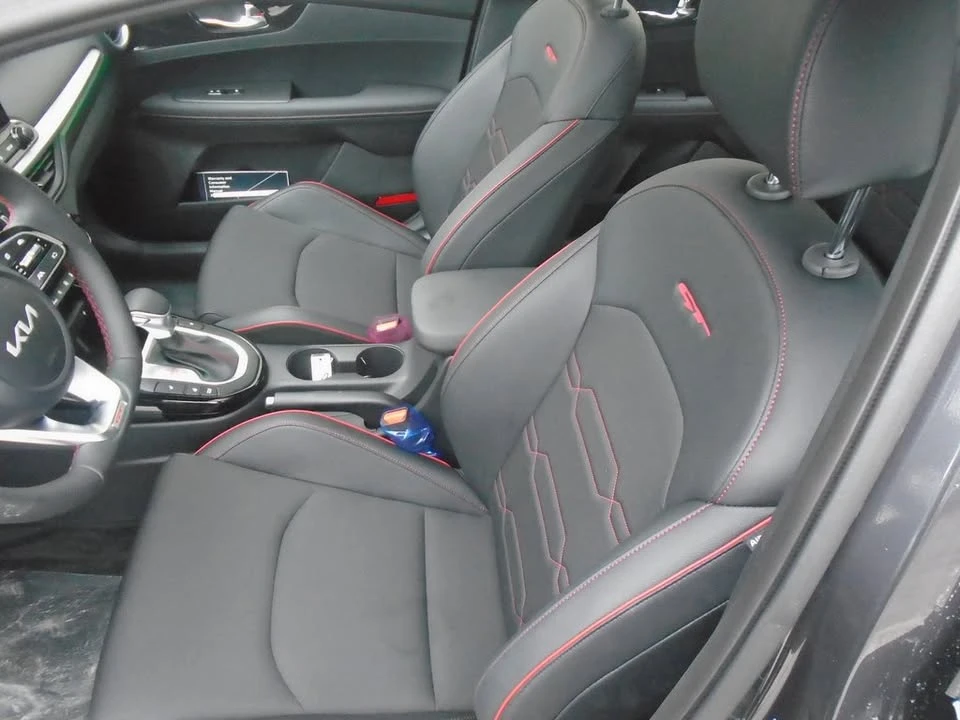 2022 Kia Forte - Image 8 of 9