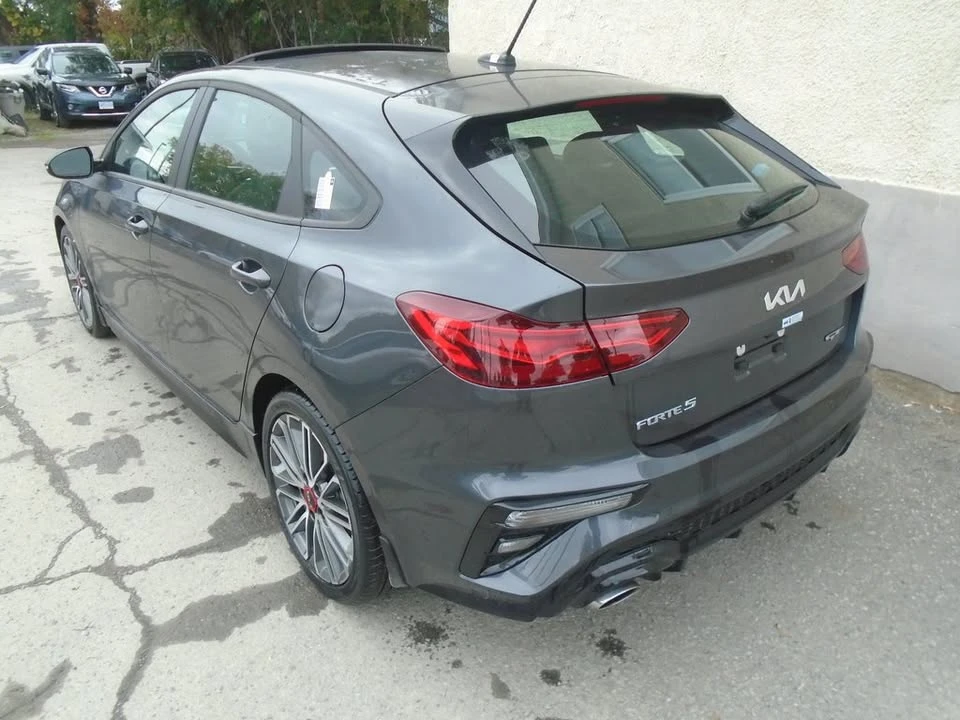 2022 Kia Forte - Image 4 of 12