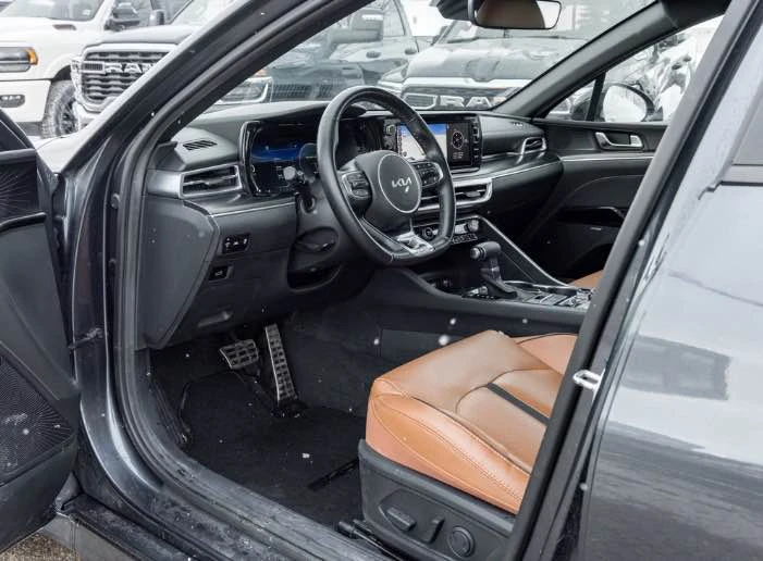 2022 Kia Optima/K5 - Image 7 of 11