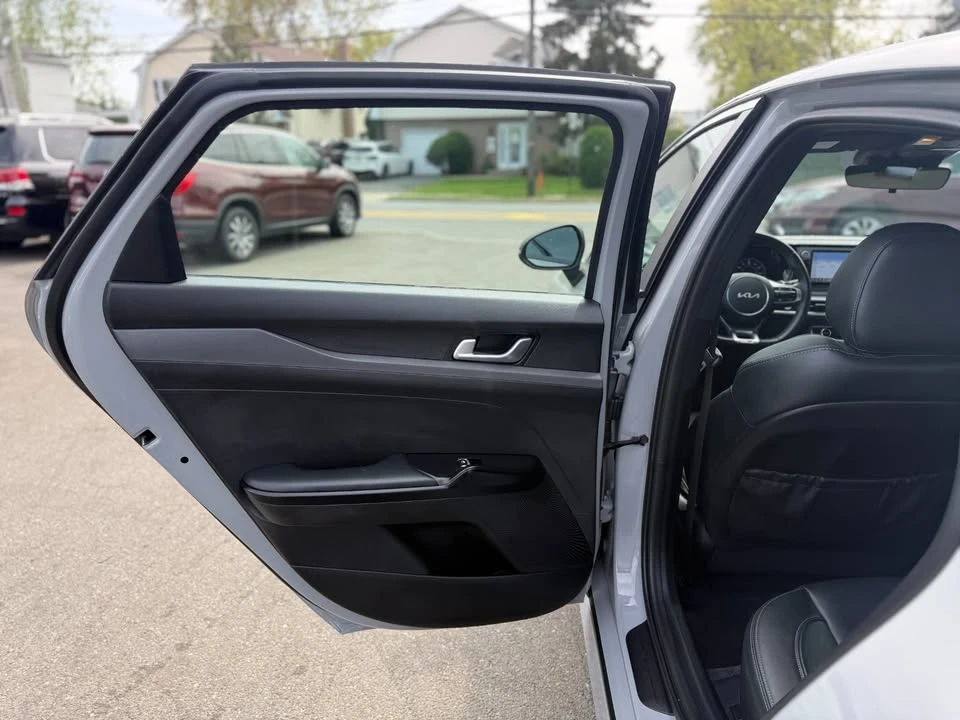 2022 Kia Optima/K5 - Image 10 of 20