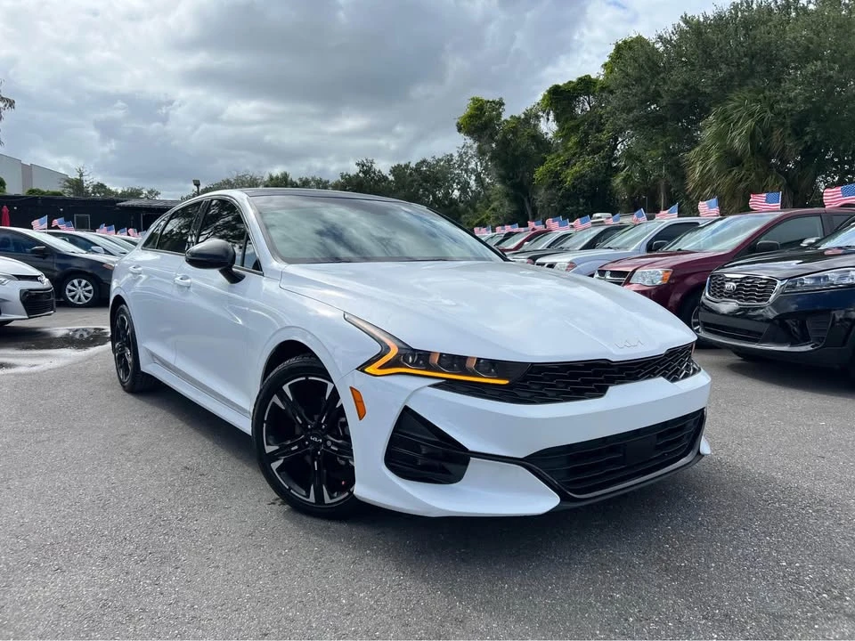 2022 Kia Optima/K5 - Image 3 of 16