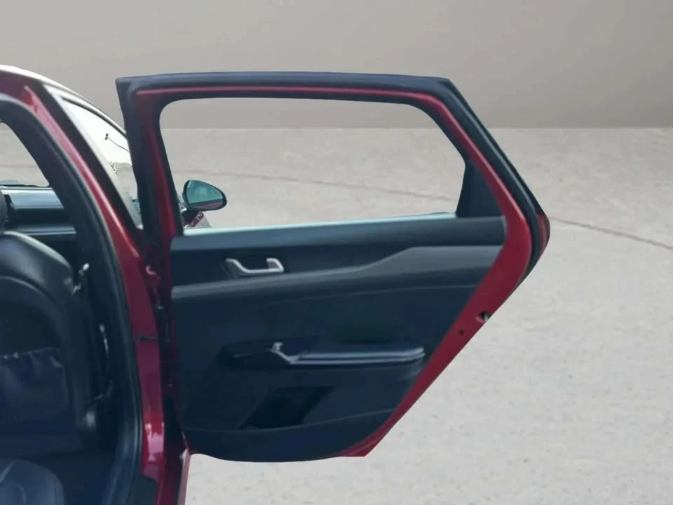 2022 Kia Optima/K5 - Image 19 of 19