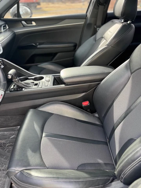 2022 Kia Optima/K5 - Image 10 of 11