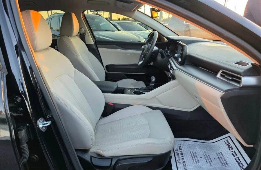 2022 Kia Optima/K5 - Image 9 of 14