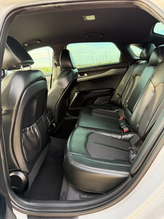 2022 Kia Optima/K5 - Image 10 of 11
