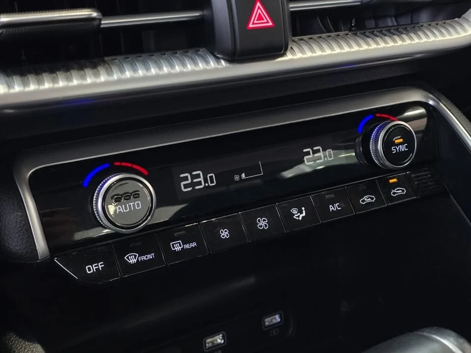 2022 Kia Optima/K5 - Image 14 of 15