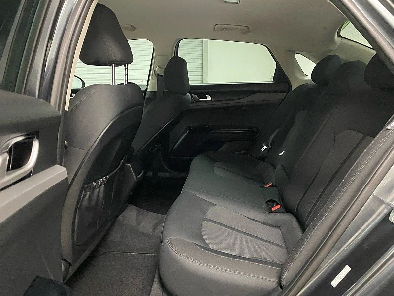 2022 Kia Optima/K5 - Image 10 of 19
