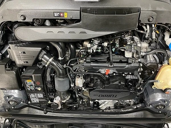 2022 Kia Optima/K5 - Image 14 of 19