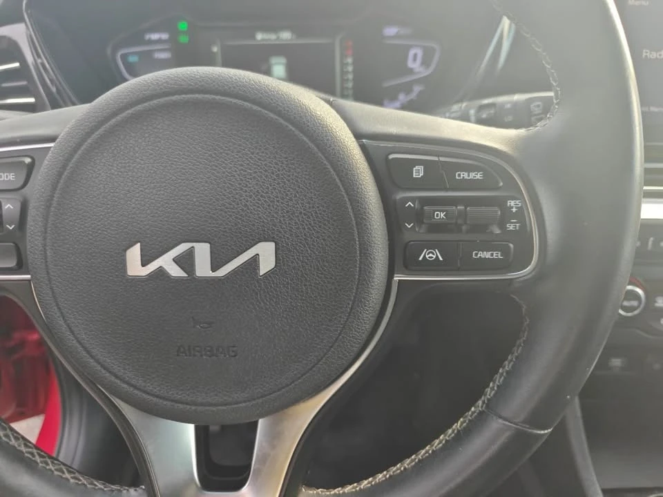 2022 Kia Niro - Image 15 of 19