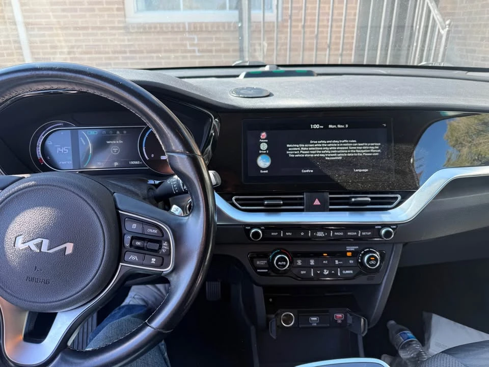 2022 Kia Niro - Image 9 of 12