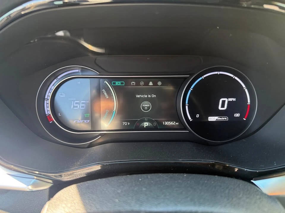 2022 Kia Niro - Image 8 of 12