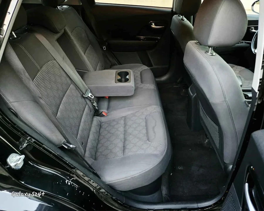 2022 Kia Niro - Image 13 of 15