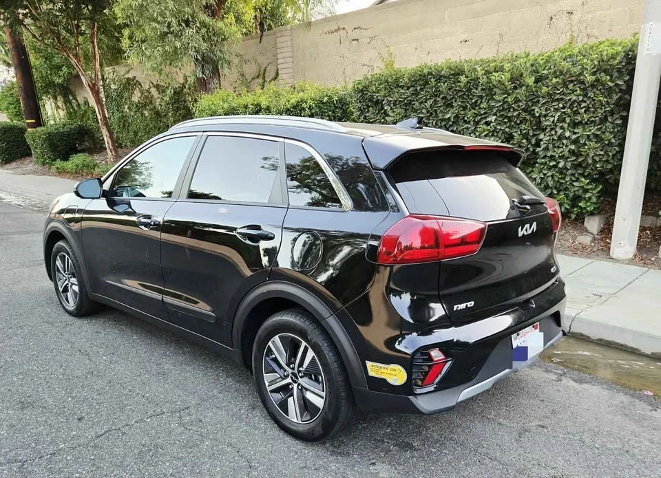2022 Kia Niro - Image 5 of 15