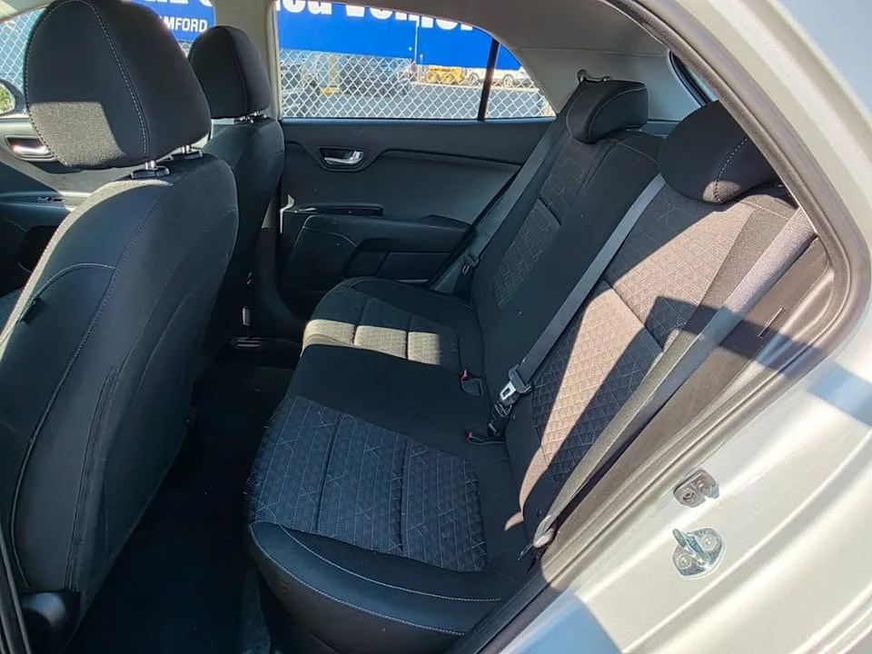 2022 Kia Rio - Image 9 of 12