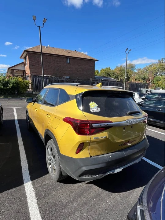 2022 Kia Seltos - Image 4 of 8