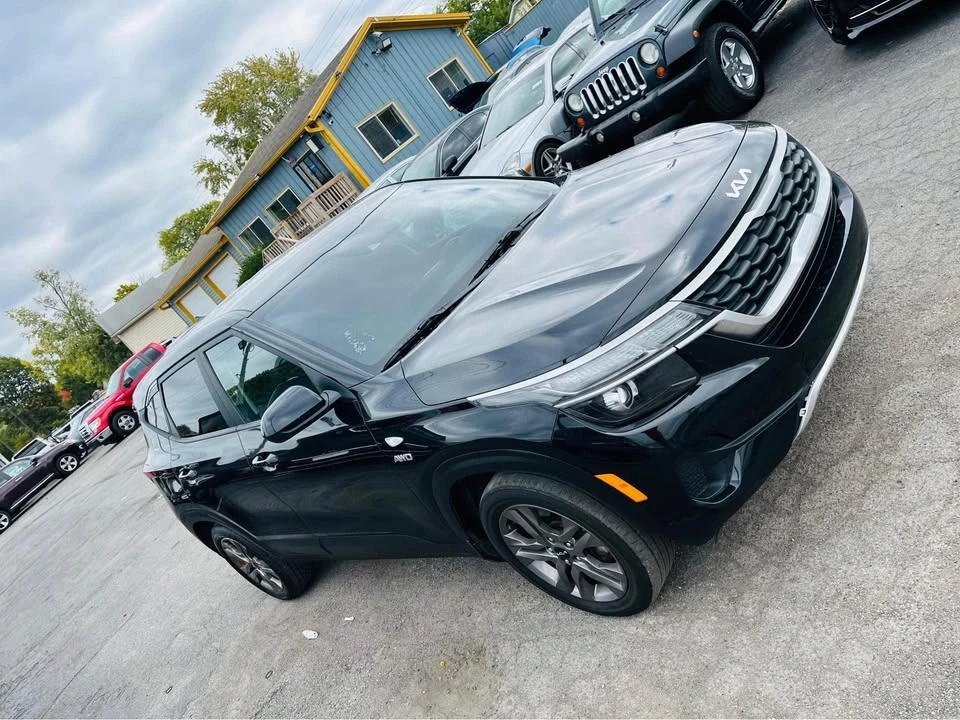 2022 Kia Seltos - Image 5 of 14