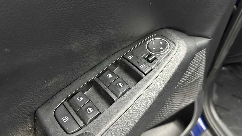 2022 Kia Seltos - Image 10 of 20