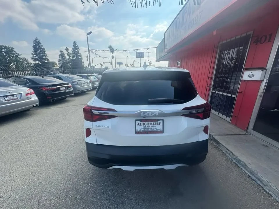 2022 Kia Seltos - Image 7 of 10