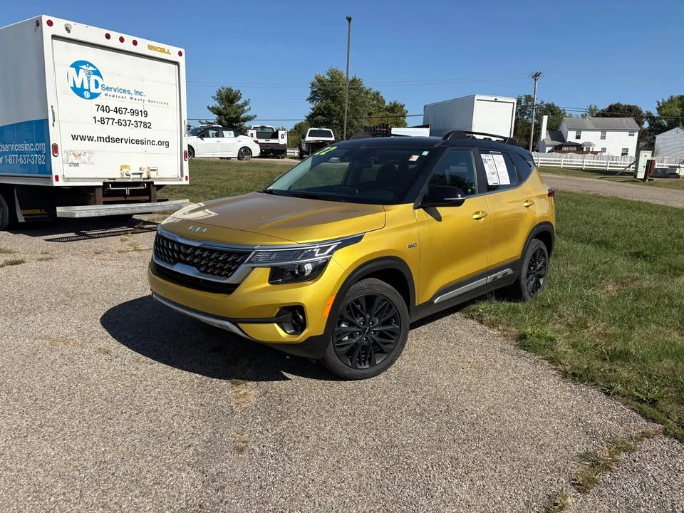 2022 Kia Seltos - Image 2 of 11