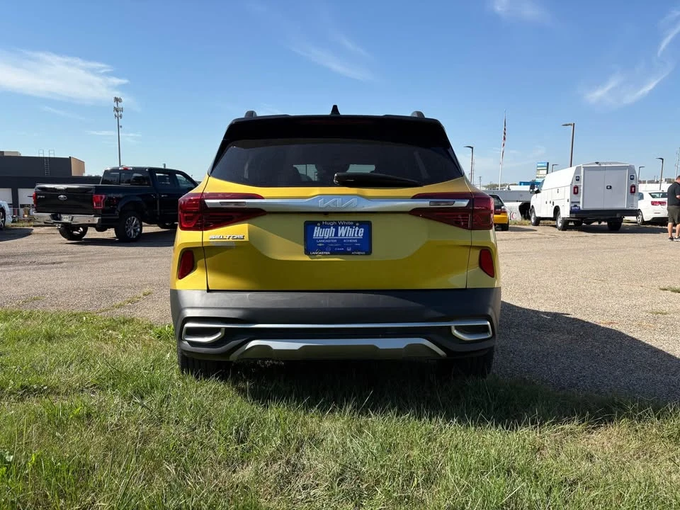 2022 Kia Seltos - Image 7 of 11