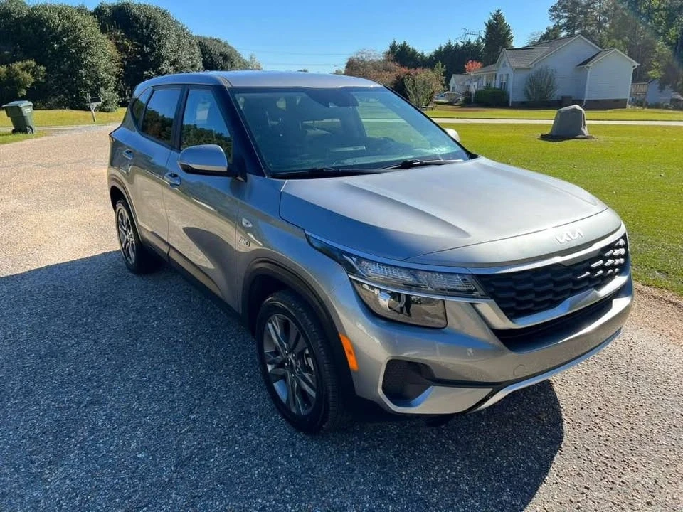 2022 Kia Seltos - Image 4 of 20