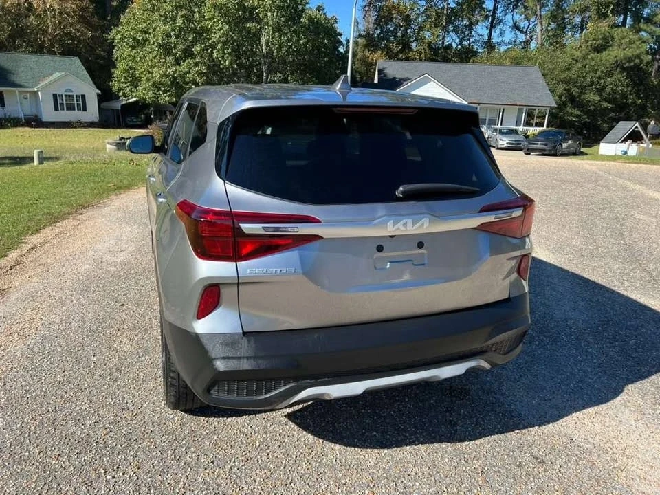 2022 Kia Seltos - Image 3 of 20