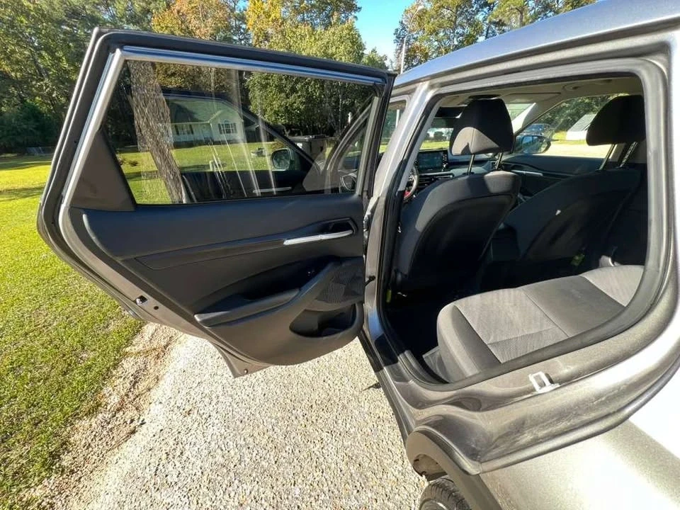 2022 Kia Seltos - Image 11 of 20