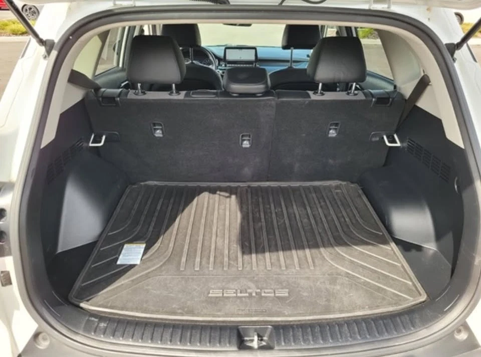 2022 Kia Seltos - Image 10 of 12