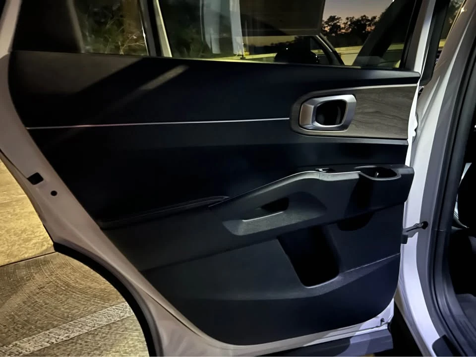 2022 Kia Sorento - Image 5 of 7