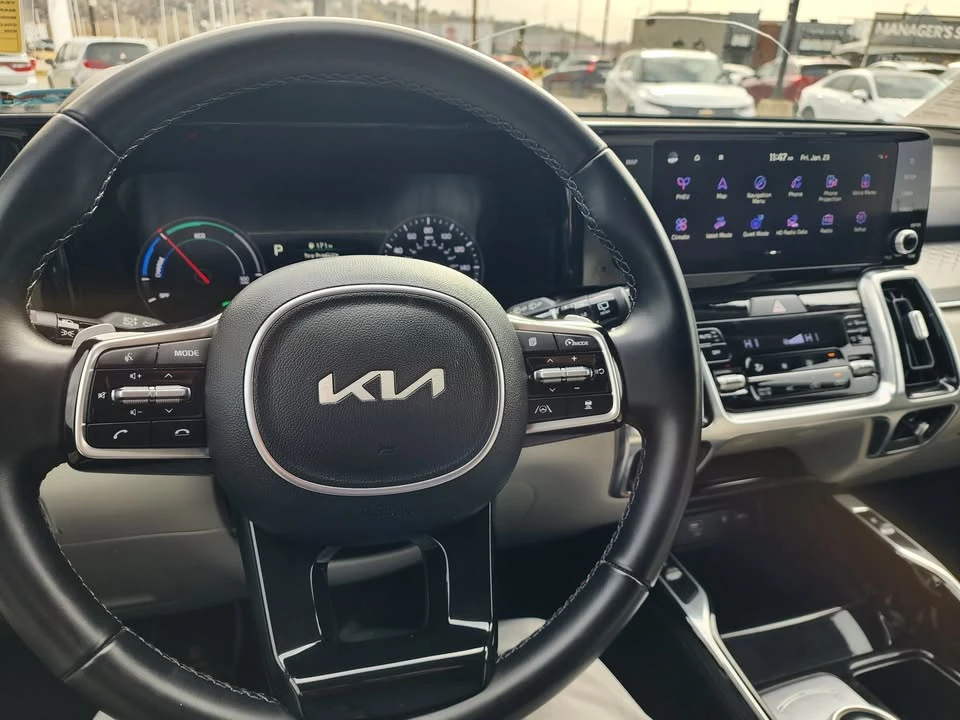 2022 Kia Sorento - Image 16 of 20