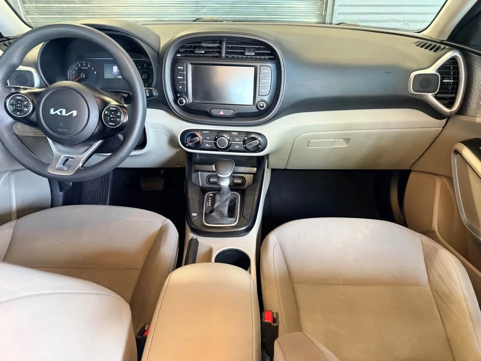 2022 Kia Soul - Image 18 of 19