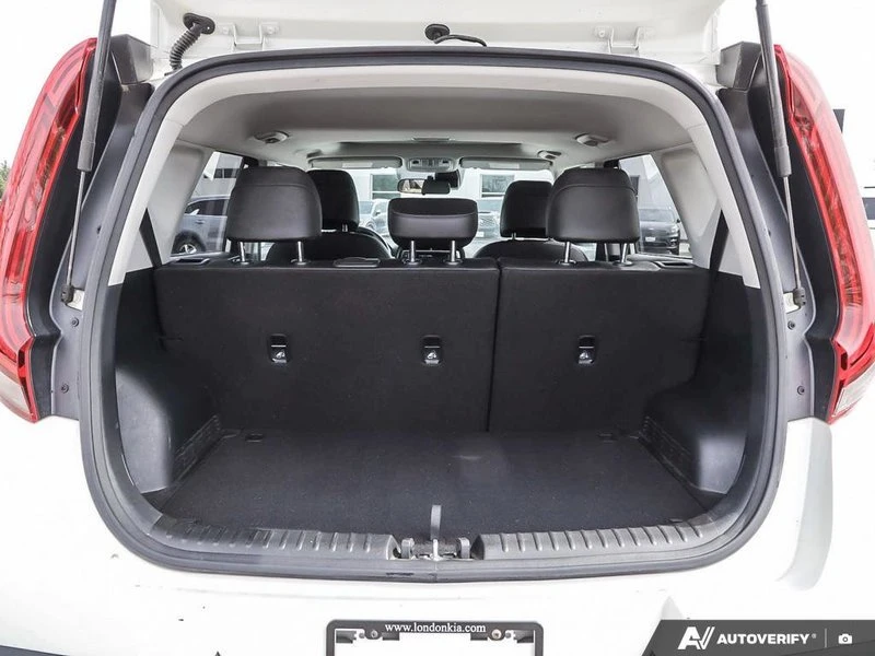 2022 Kia Soul - Image 10 of 20