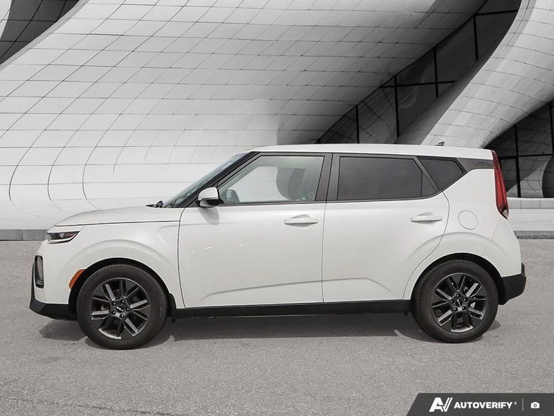 2022 Kia Soul - Image 2 of 20