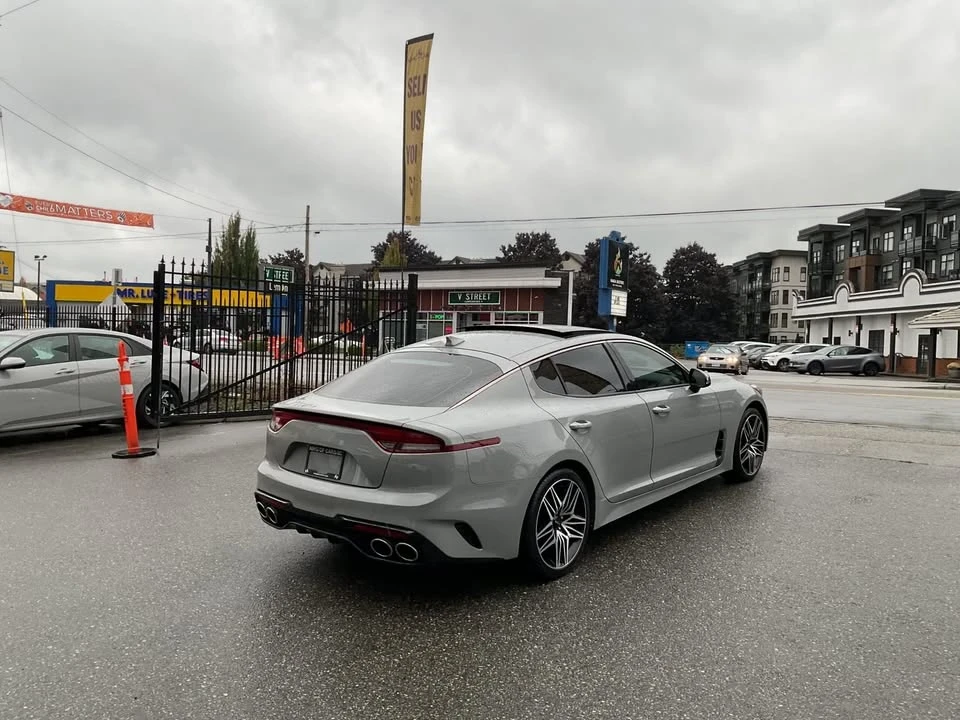 2022 Kia Stinger - Image 5 of 20