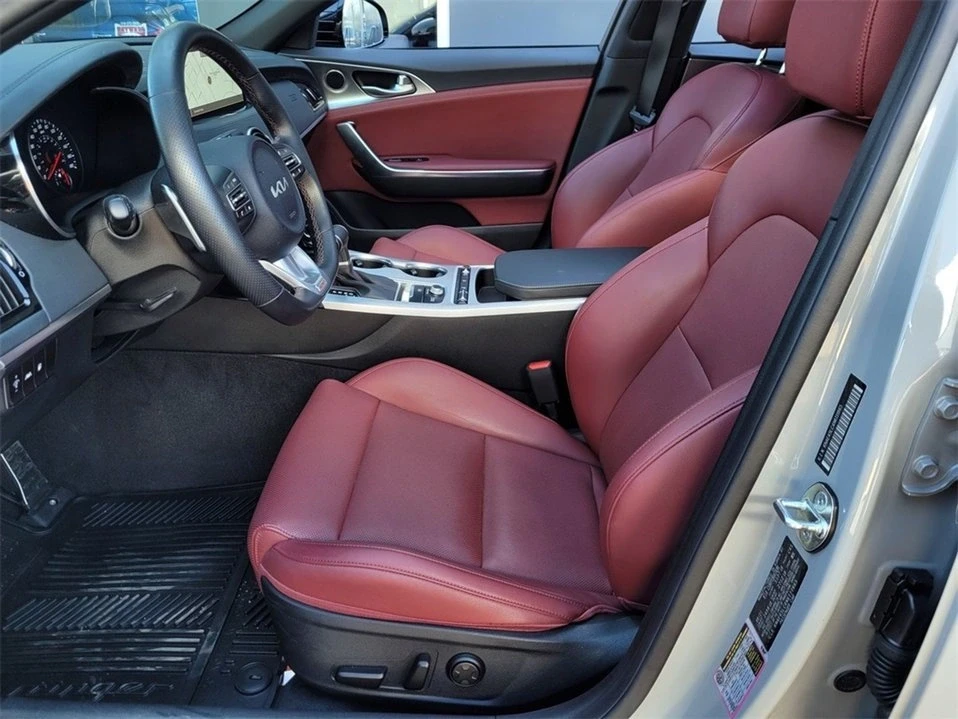 2022 Kia Stinger - Image 11 of 20