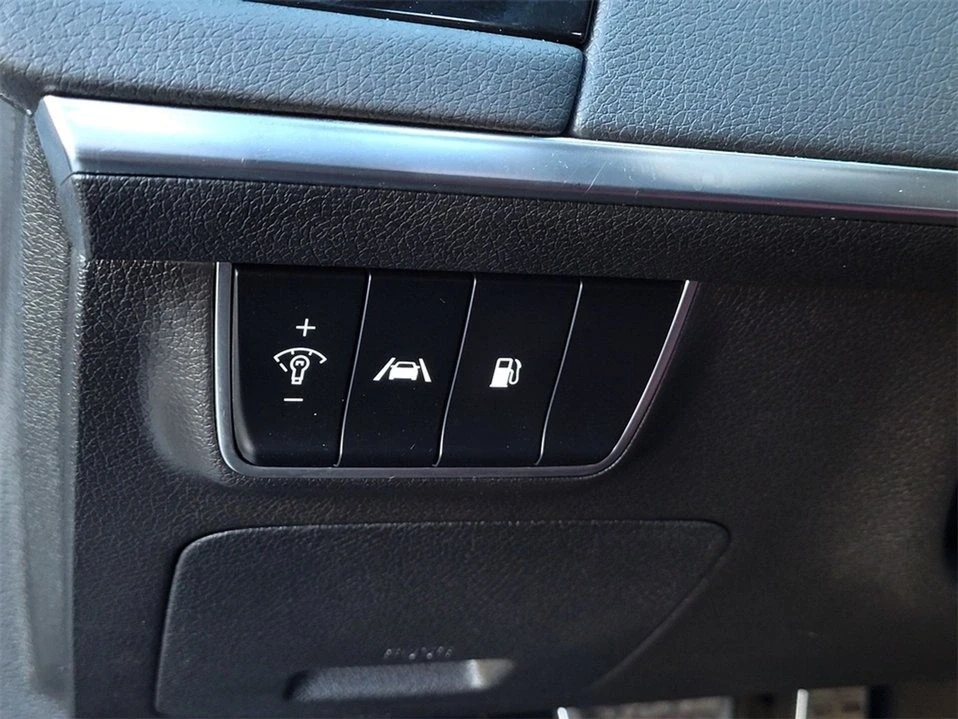 2022 Kia Stinger - Image 13 of 20