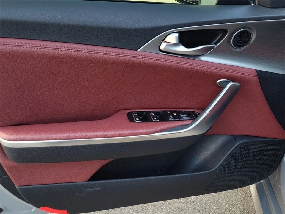 2022 Kia Stinger - Image 4 of 20