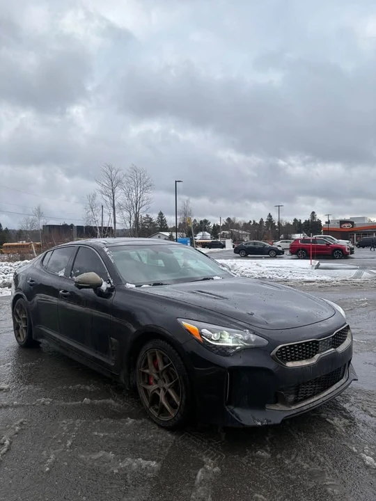 2022 Kia Stinger - Image 7 of 11