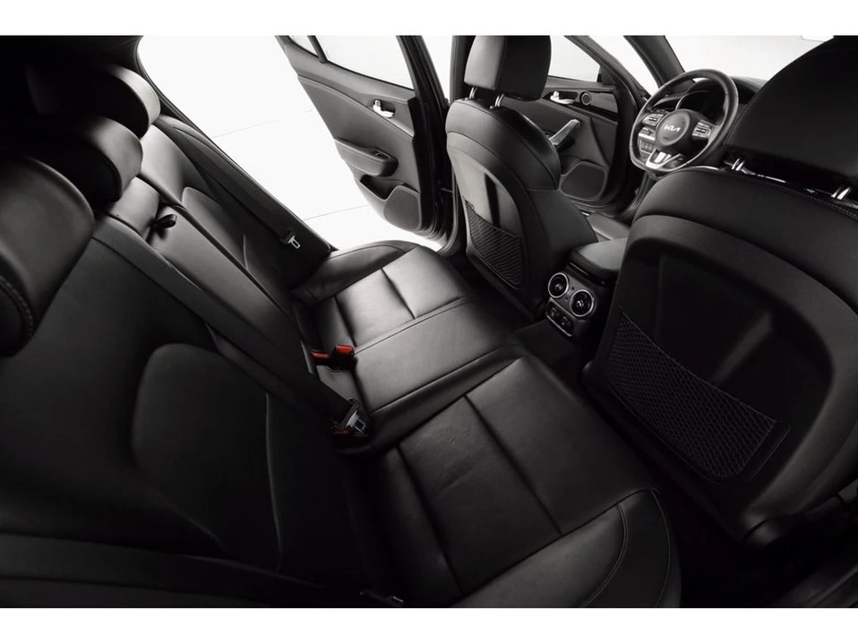 2022 Kia Stinger - Image 12 of 19