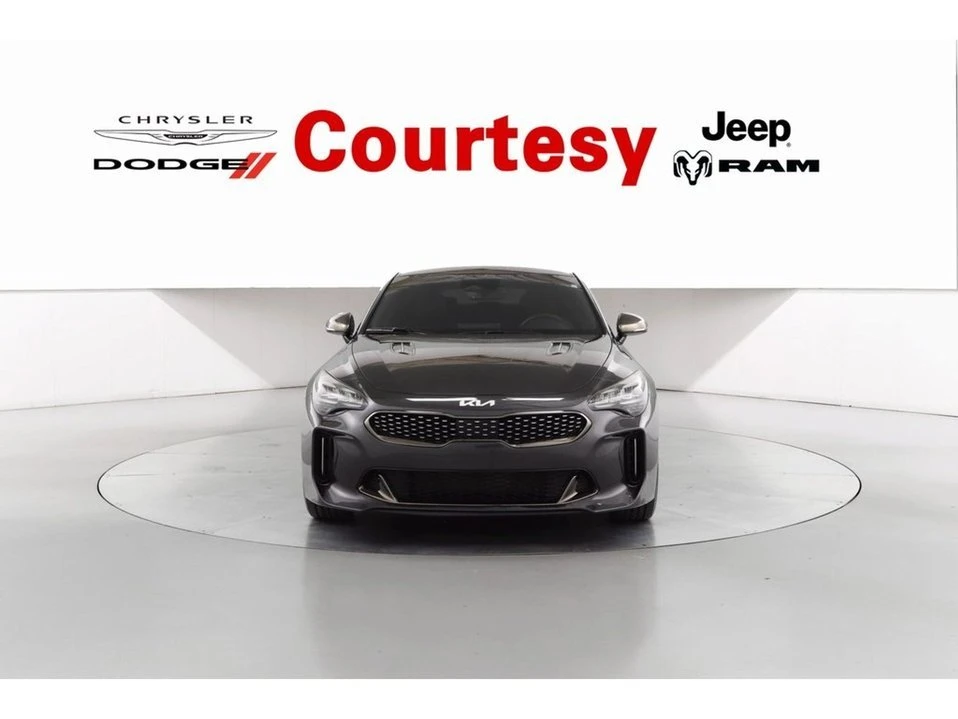 2022 Kia Stinger - Image 9 of 19