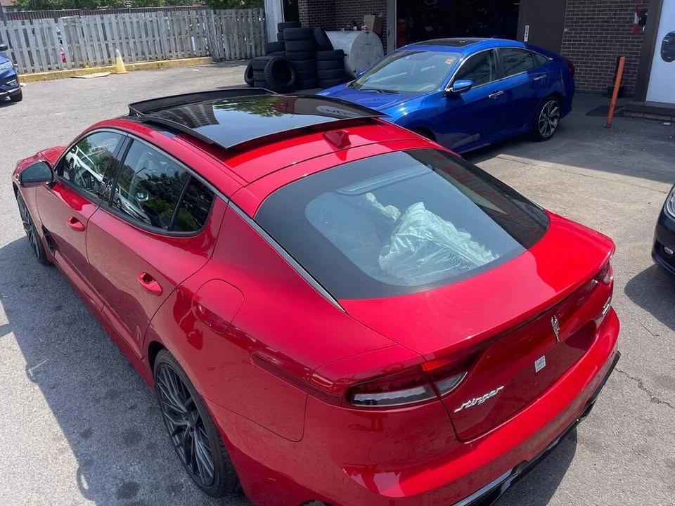 2022 Kia Stinger - Image 2 of 20
