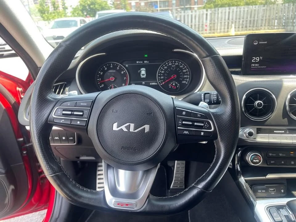 2022 Kia Stinger - Image 17 of 20
